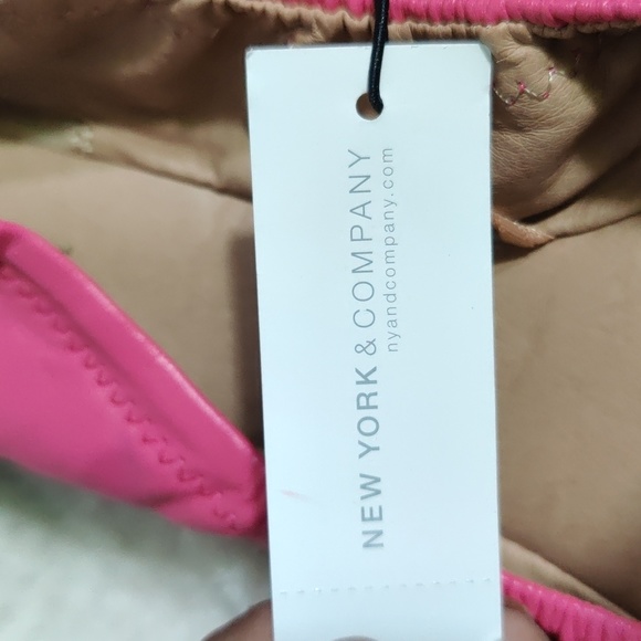 Shoes - Picture 4 of 6